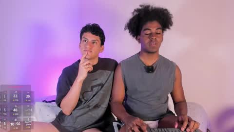 Snapshot of nicoymark1 chatting on March 6, 10:23 am Nico y Mark online show from March 6, 10:23 am