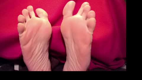 Snapshot of nietnormaalgeilmeer chatting on December 21, 11:02 pm Solemate123 online show from December 21, 11:02 pm