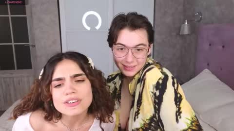 Snapshot of nightfloat chatting on February 22, 2:28 am Daisy nd Tyler 3 online show from February 22, 2:28 am