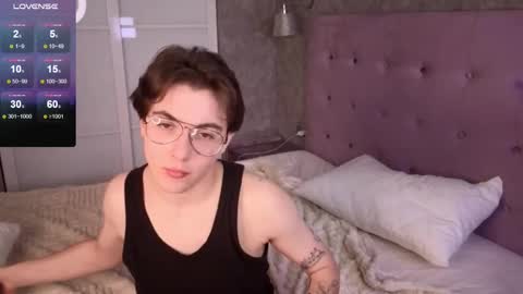 Snapshot of nightfloat chatting on March 2, 2:41 am Daisy nd Tyler 3 online show from March 2, 2:41 am