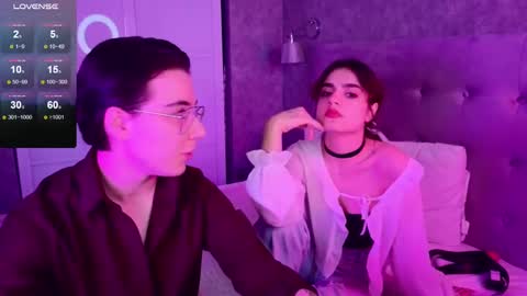 Snapshot of nightfloat chatting on March 2, 11:42 pm Daisy nd Tyler 3 online show from March 2, 11:42 pm