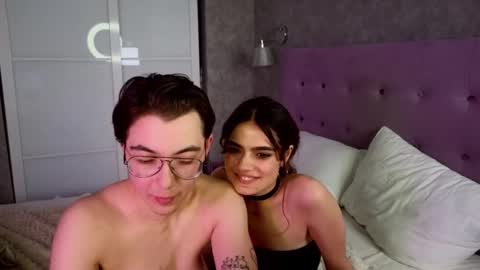 Snapshot of nightfloat chatting on March 3, 5:53 am Daisy nd Tyler 3 online show from March 3, 5:53 am