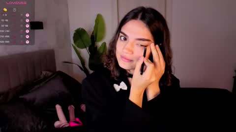 Snapshot of nightfloat chatting on September 11, 4:56 am Daisy nd Tyler 3 online show from September 11, 4:56 am