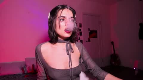 Daisy online show from December 3, 2:37 pm