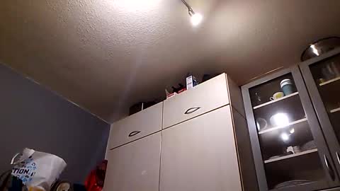 MikeVanDyck online show from October 27, 5:17 pm