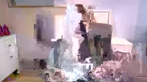 Snapshot of nightholly chatting on February 9, 5:11 am Holly online show from February 9, 5:11 am