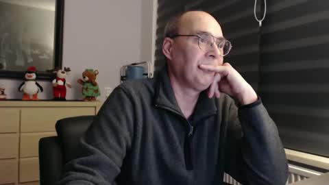 nightkeeper63 online show from November 27, 10:01 pm