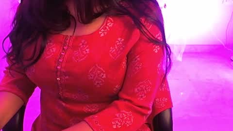 nightqueen107446 online show from February 18, 11:55 am