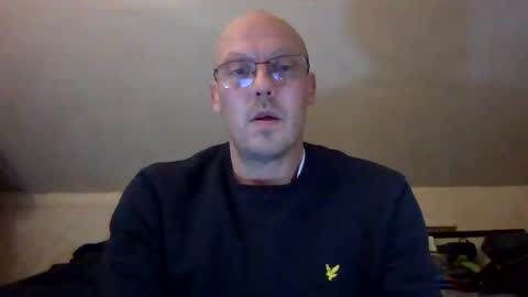 nighttime online show from December 8, 3:00 am