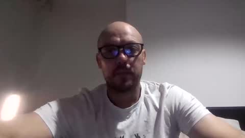 nighttime online show from November 9, 3:21 pm