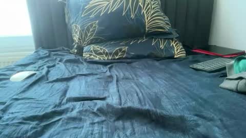 Snapshot of nightwalker06 chatting on December 18, 11:38 am nightwalker06 online show from December 18, 11:38 am