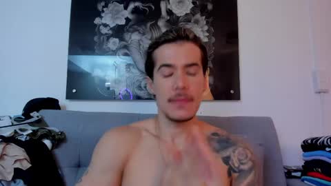 Niick online show from May 28, 2:53 am