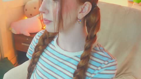 of Nylasweet online show from November 12, 5:24 pm