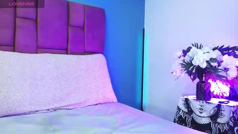 NINAINK online show from February 25, 12:13 pm