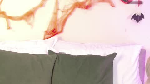 NINAINK online show from November 1, 2:08 pm