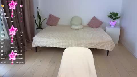Snapshot of nika_light chatting on October 19, 10:38 am Nika light online show from October 19, 10:38 am