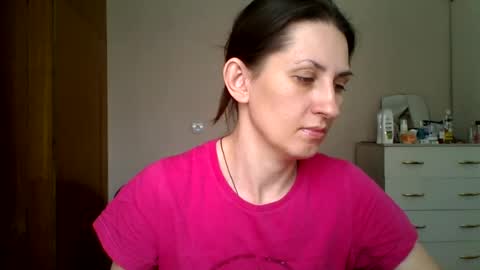 Snapshot of nika_smily chatting on July 3, 6:53 am nika_smily online show from July 3, 6:53 am