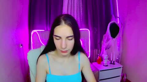 nikastarkk online show from October 10, 8:13 am