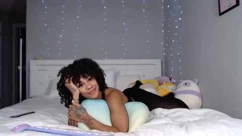 nikayasworld online show from October 28, 1:20 am