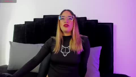 Nikholle online show from July 20, 1:24 pm