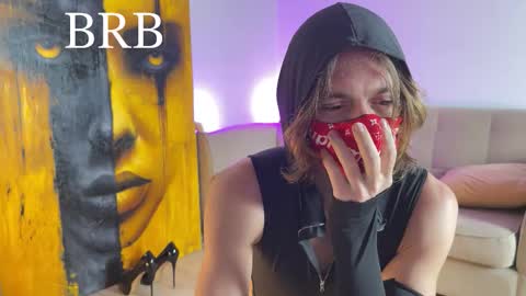 NIKI online show from March 22, 8:18 am