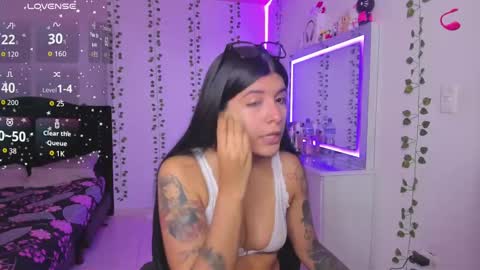 Niki online show from November 22, 6:51 pm