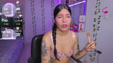 Snapshot of nikibryce_ chatting on June 27, 1:21 am Niki online show from June 27, 1:21 am