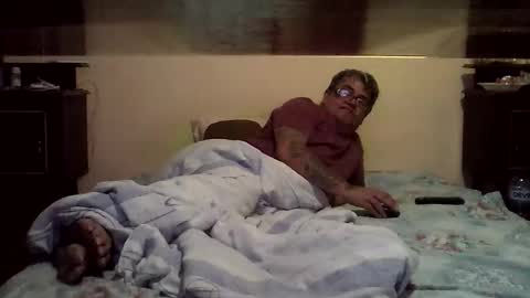 nikibutt19701970 online show from September 28, 7:52 pm