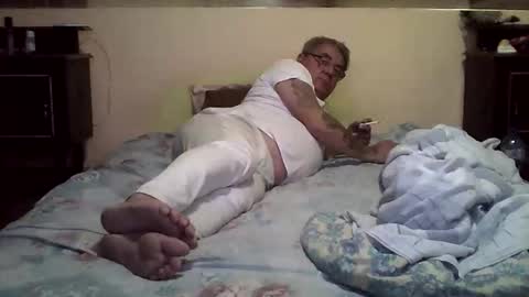 nikibutt19701970 online show from October 20, 10:10 pm