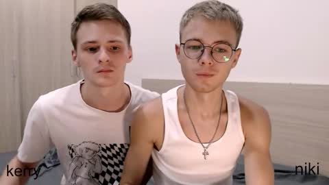 Snapshot of nikikerry_cum_ chatting on October 18, 1:56 pm nikikerry_cum_ online show from October 18, 1:56 pm