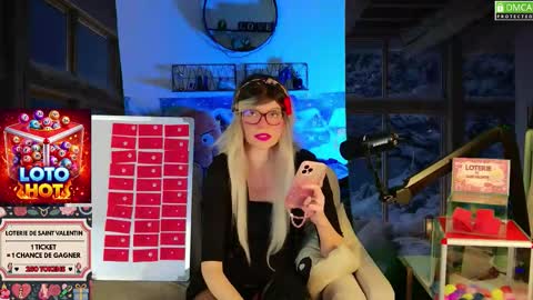 Kitty Chatte online show from February 5, 9:19 pm