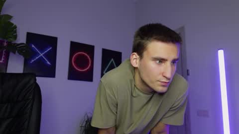 nikki online show from March 10, 3:20 pm