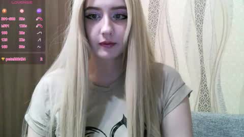 Snapshot of nikki_roseanna chatting on November 29, 3:37 pm Nikki Roseanna online show from November 29, 3:37 pm