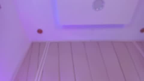 Nikki  online show from February 14, 9:13 am