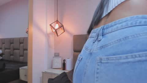 Nikki  online show from October 1, 4:18 am