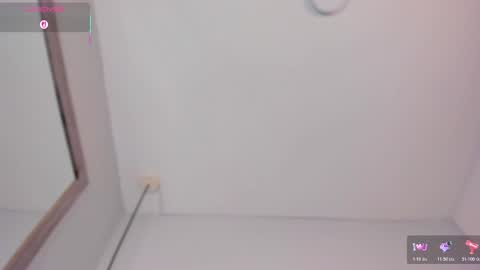 Nikki  online show from December 22, 9:56 pm