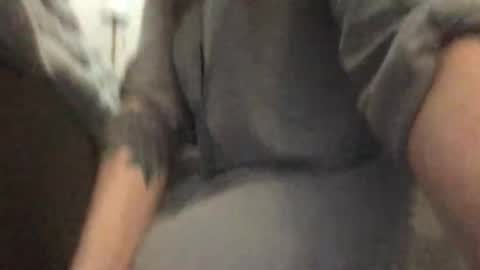 nikkijay5280 online show from December 22, 6:38 pm