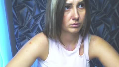 nikkikiss___ online show from April 13, 11:37 am