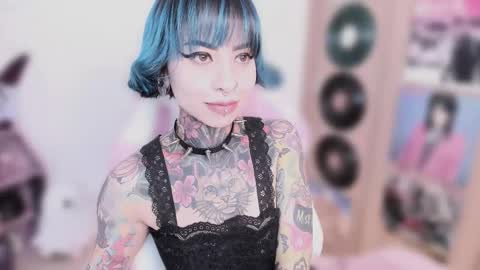 Nikki Ramone   online show from February 10, 10:30 am