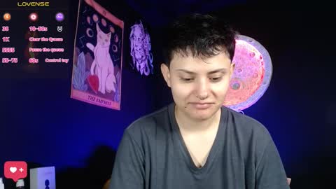 Nikky online show from November 18, 1:04 pm