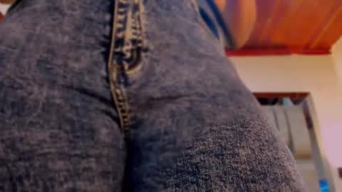     online show from November 23, 11:43 am