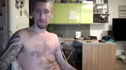 niknik39 online show from March 24, 2:38 am