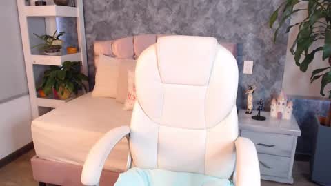 Niko Robin online show from September 22, 7:38 pm