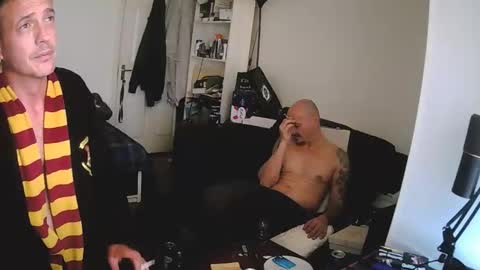 Snapshot of nikolas1382739 chatting on November 9, 10:57 am nikolas1382739 online show from November 9, 10:57 am