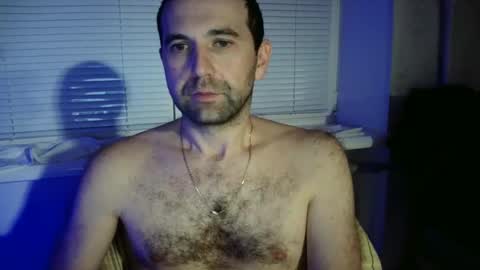 nikolas_vaz online show from January 12, 9:40 pm