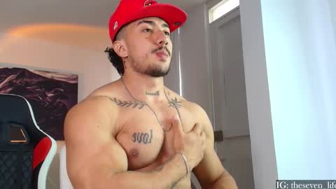 Niko online show from October 18, 8:31 pm