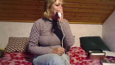 Nikole1 online show from November 11, 10:04 am