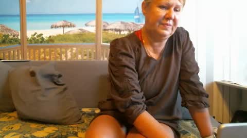 Nikole1 online show from April 1, 11:00 am