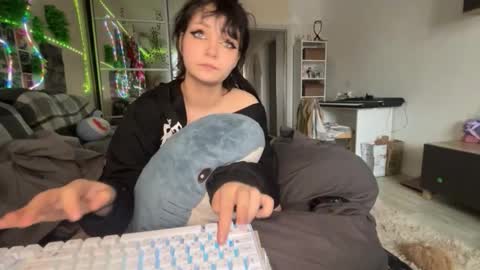 nikoli_naw online show from December 5, 6:22 am