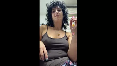 Snapshot of nikpassion123 chatting on November 9, 2:37 pm nikol online show from November 9, 2:37 pm